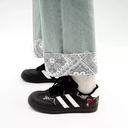 Kitty Kicks (Black)